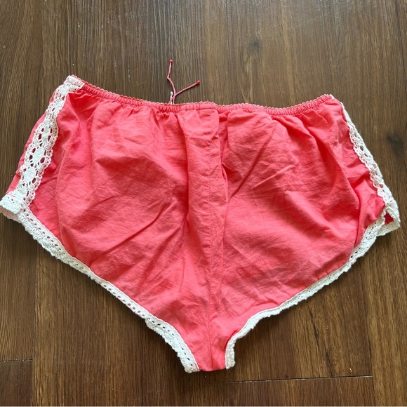 Y2K 2003 Victoria's Secret Embroidered Bloomer Shorts Pink Crochet Lace Coquette - Picture 7 of 9